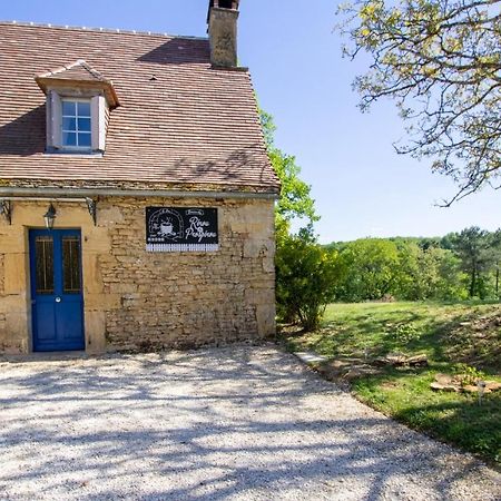 Chez Renou Et Prosperou Maison Typique Du Sarladait Saint-Genies Bagian luar foto
