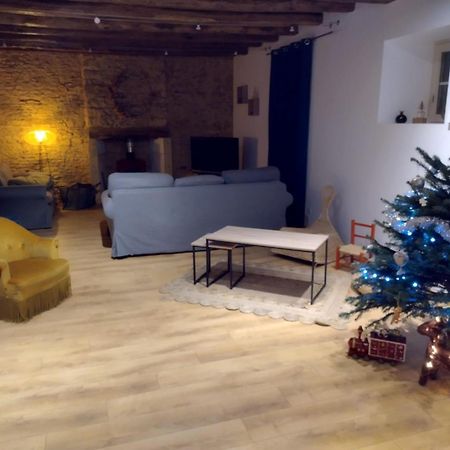 Chez Renou Et Prosperou Maison Typique Du Sarladait Saint-Genies Bagian luar foto