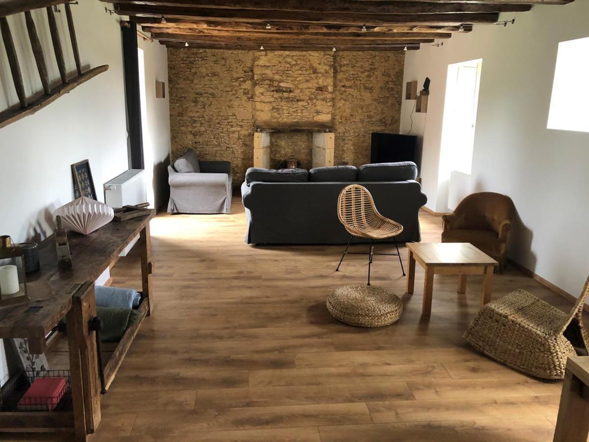 Chez Renou Et Prosperou Maison Typique Du Sarladait Saint-Genies Bagian luar foto