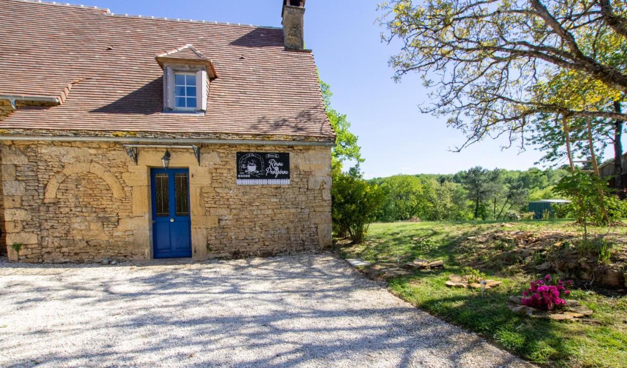 Chez Renou Et Prosperou Maison Typique Du Sarladait Saint-Genies Bagian luar foto
