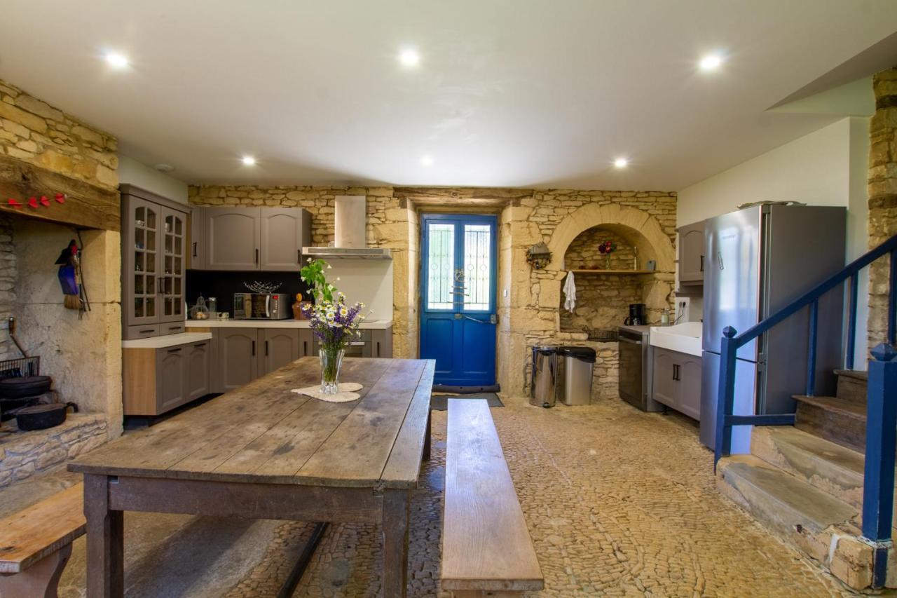Chez Renou Et Prosperou Maison Typique Du Sarladait Saint-Genies Bagian luar foto