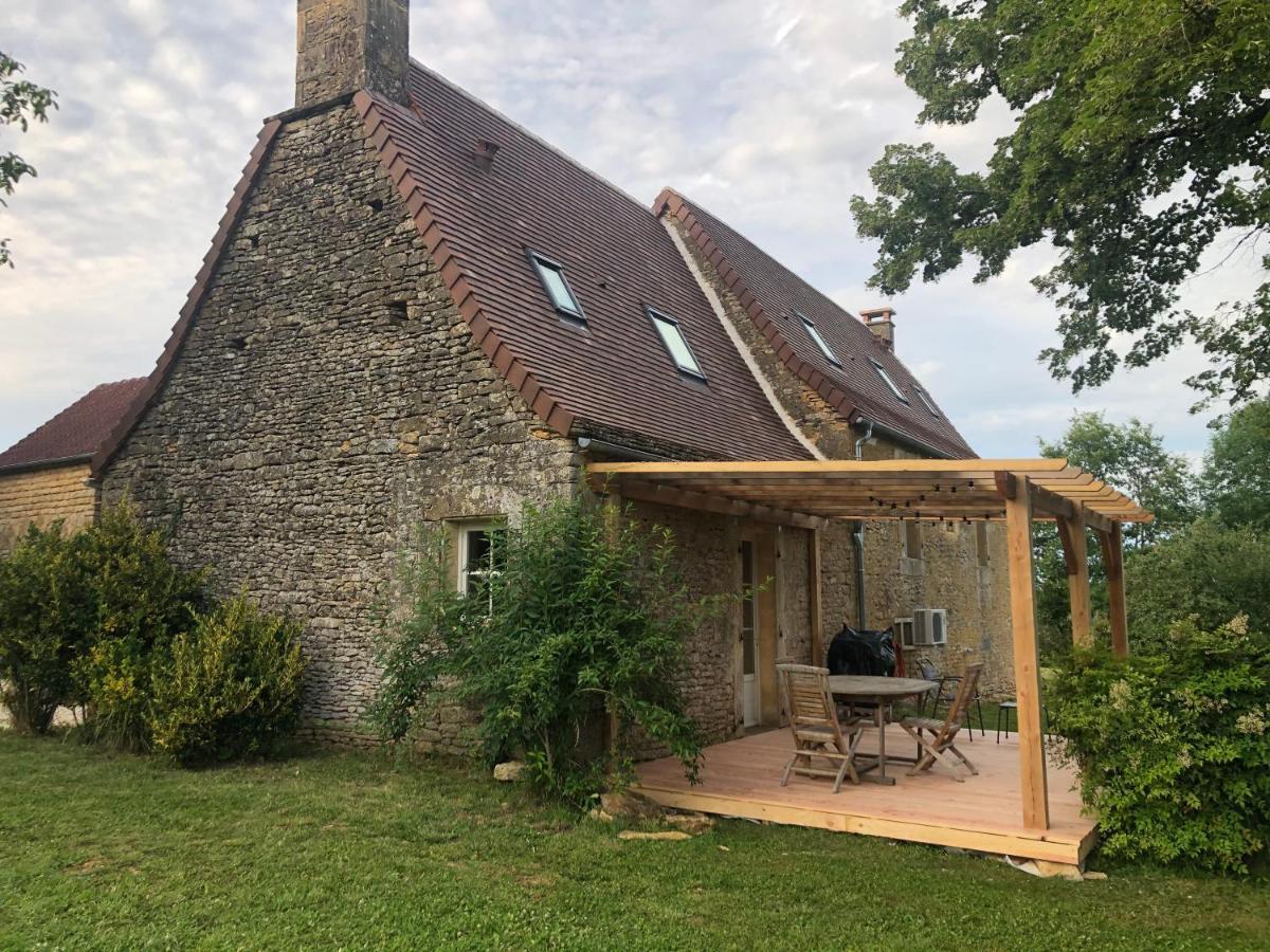 Chez Renou Et Prosperou Maison Typique Du Sarladait Saint-Genies Bagian luar foto