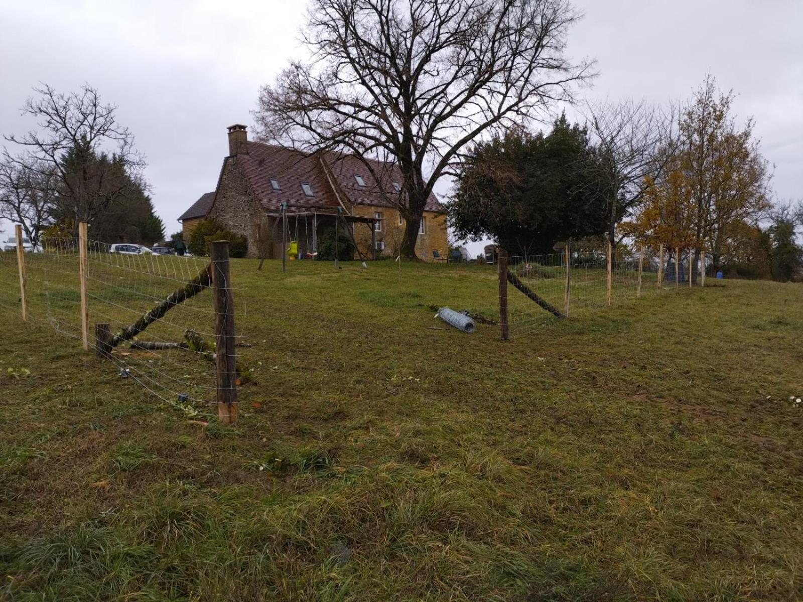 Chez Renou Et Prosperou Maison Typique Du Sarladait Saint-Genies Bagian luar foto